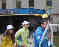В Ужгороді запалили олімпійський вогонь