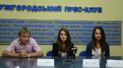 1-го вересня - виставка картин та дитяче свято у Боздоському парку