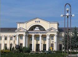 У Чопі напали на агітаційний намет Партії регіонів