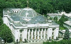 До нового парламенту потрапляють 10 закарпатців