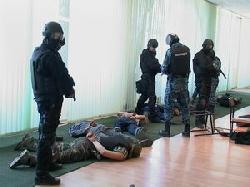В Ужгороді Державна служба охорони “захопила” банк