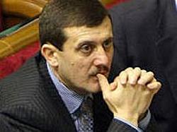 Закарпатський нардеп вимагає 200 тисяч гривень від газети за образу