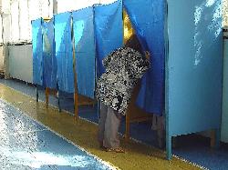 На Закарпатті вже фіксують виборчі злочини