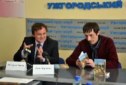 Відомий український поет зустрівся із закарпатськими журналістами 

