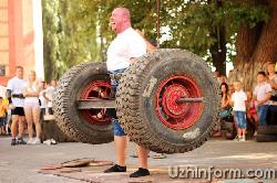 Закарпатські силачі перемогли на ювілейному турнірі в Ужгороді