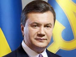 Янукович дав слово сенаторам США не розганяти Майдан