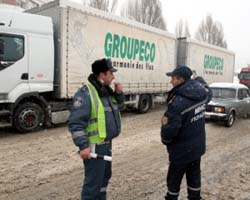 Водії-закарпатці! Включайте ближнє світло!