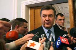 Янукович спілкуватиметься з журналістами в прямому ефірі 