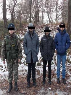 3-х пакистанців затримали у вихідні чопські прикордонники