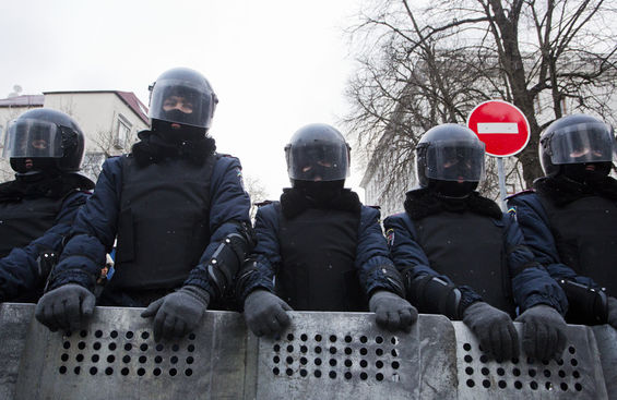 Кабмін дозволив міліції перекривати дороги та обмежувати доступ до урядових будівель 