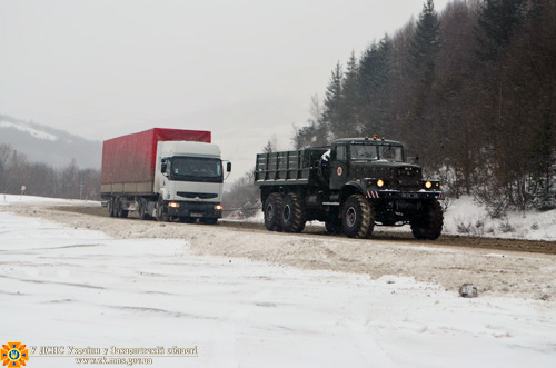 На закарпатських автошляхах велика "ожеледна" загроза