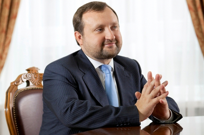 Фінансово-банківська система України продемонструвала достатній запас міцності в період політичної кризи
