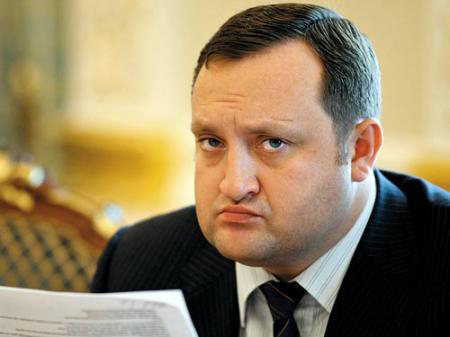 Урядовці розробляють нові податкові пільги, аби стимулювати інвесторів
