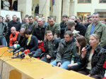Ужгородців люструватимуть нечисті на руку майданівці
