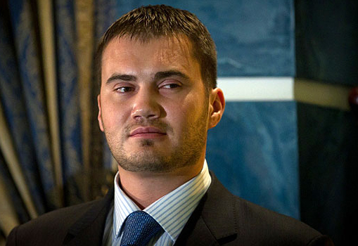Фінансові успіхи молодого Януковича викликали підозру навіть в олігархів на Сході