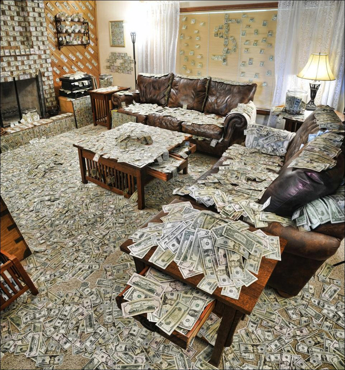 Митниця щомісячно здавала в «кімнату-сейф» понад 100 мільйонів доларів