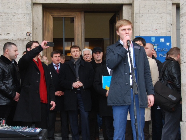 Лунченко готовий протягнути руку політичним силам та громадськості і закликає усіх до конструктиву