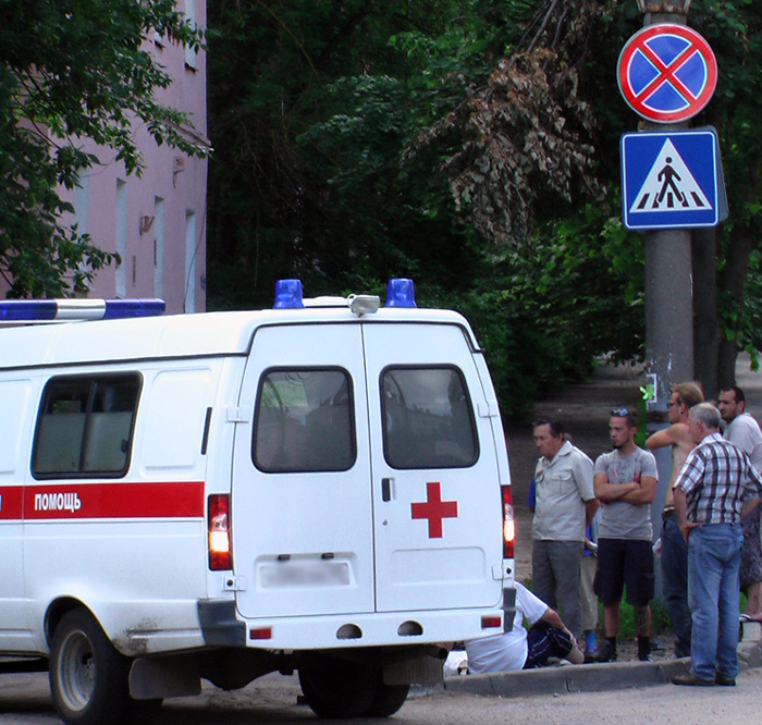 У Хусті авто збило жінку на пішохідному переході