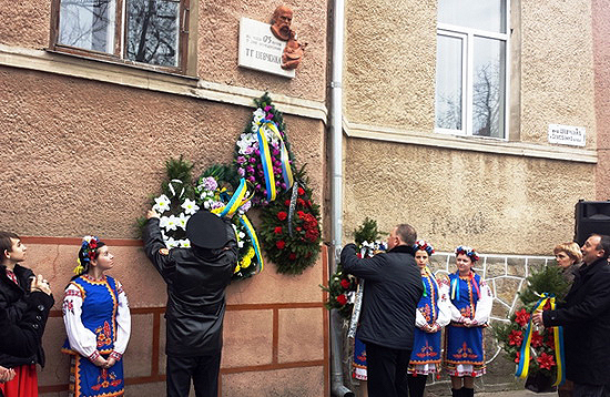 Берегівська міліція вшанувала Шевченка