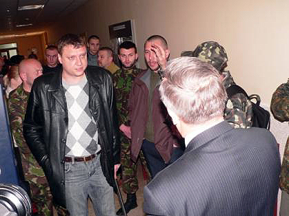 На Закарпатті «Правий сектор» люструє чиновників виключно на угоду Балог?