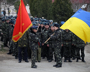 Українським військовим не місце в Криму – кримський політик 