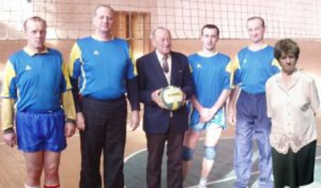 На Тячівщині відновлюють волейбольні традиції