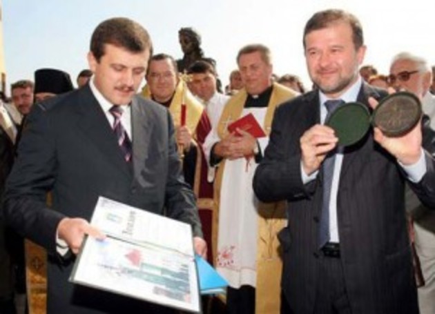 Закарпатські нардепи - Петьовка з Балогою - проти люстрації суддів?
