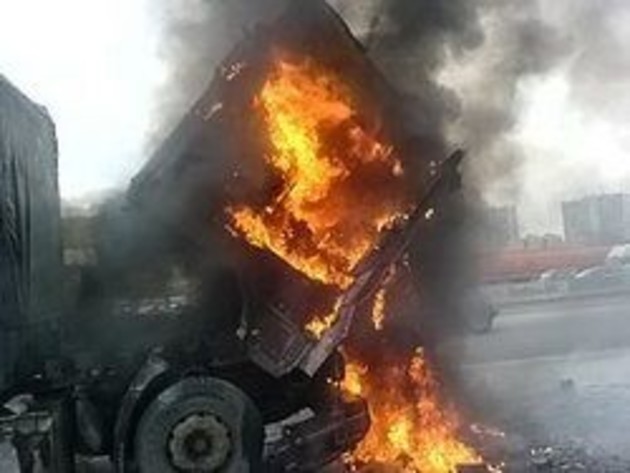 На Іршавщині зловмисники намагались спалити автомобіль