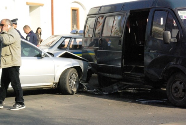 День сміху для деяких жителів Берегівщини виявився трагічним (фотофакт)