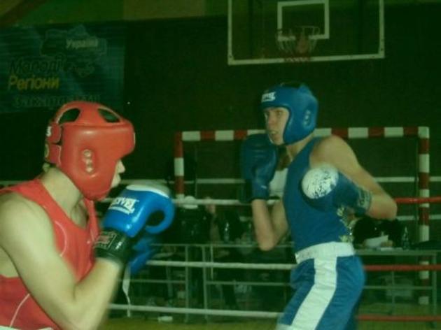 В  Мукачеві пройшов чемпіонат області з боксу серед школярів
