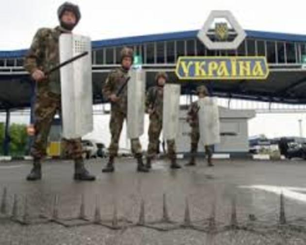 Лідер «УДАРу» закликає закрити кордон з Росією для політичних туристів