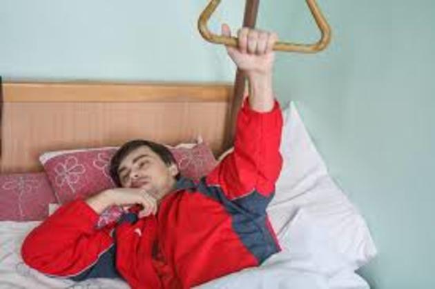 Чому після революції гідності фіскальна служба не з’ясовує законність фінансових витрат «бідного» в.о.мера Ужгорода? 
