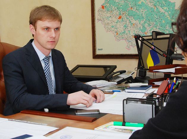 Чому губернатор Закарпаття не отримує зарплатню?