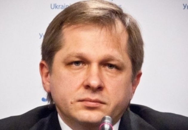 Яценюк позбувся глави Держлікслужби через хабарі та невиправдане зростання цін на препарати 