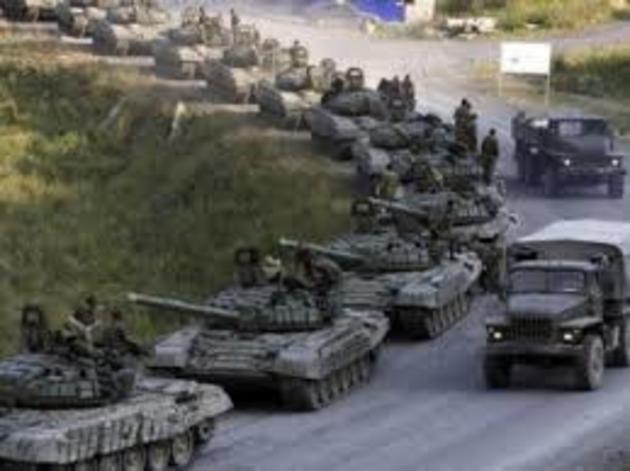 Адмірал: потужні російські війська на кордоні готові до вторгнення