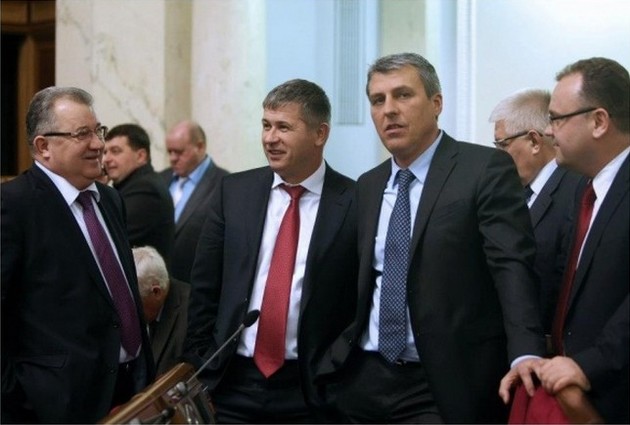 Закарпатські нардепи-«регіонали» увійдуть у «групу Кремля»?