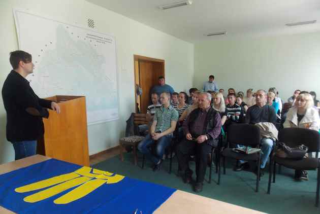 Кримський націоналіст розповів перечинцям, великоберезнянам та волівчанам про ключові моменти гідності