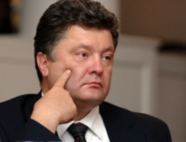 Порошенко обіцяє повернути Крим Україні через міжнародні суди