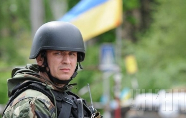 Понад 40% українців готові захищати територіальну цілісність зі зброєю в руках