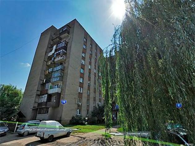 Яка доля чекає на ужгородський гуртожиток, поки він знаходиться одночасно у державній і у приватній власності?