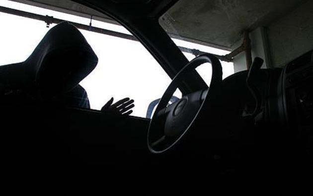 Неповнолітні юнаки «наїздили» на «квиток» до міліцейського відділку 