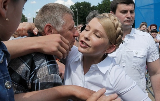 Тимошенко «як Вінні-пух полізла за медом не до тих бджіл» - політолог 