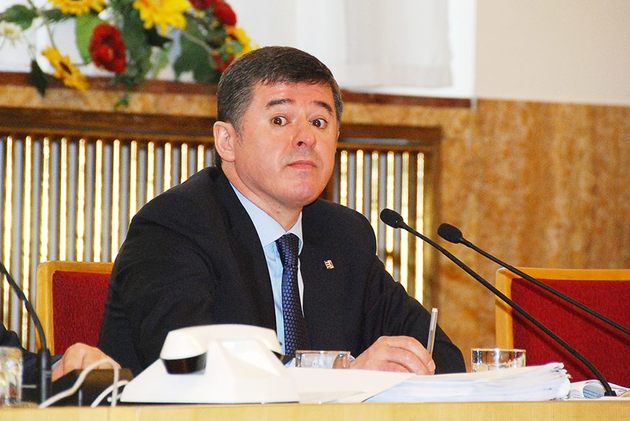 Невже голова облради попрощається зі своїм «троном»? 