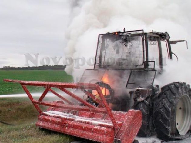На Мукачівщині загорівся трактор