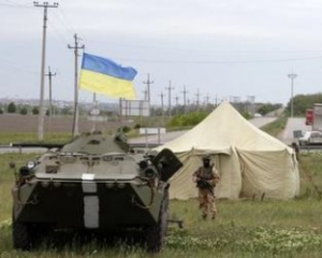 «Шоломів нема, бронежилетів - нема» - бійці розповідають, як воюють з голими руками (відео)
