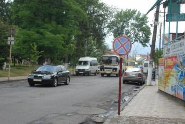 У районному центрі Закарпаття конче потрібна переатестація водіїв
