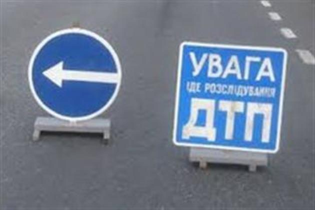 На Хустщині мотоцикліст «врізався» в бетонну електроопору