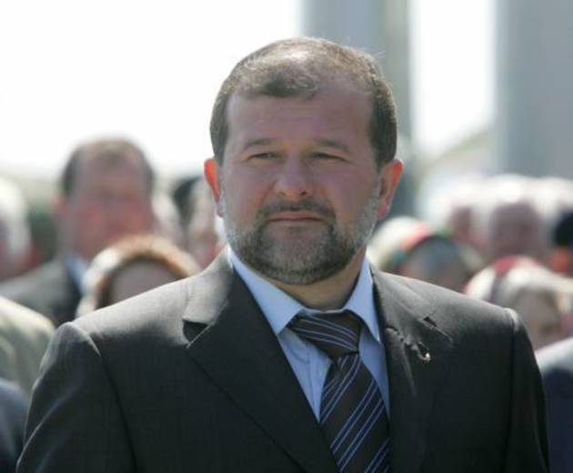 «Кожен несе «отсєбятіну», перетягує ковдру і спішить приписати дрібні успіхи в АТО – закарпатський парламентар
