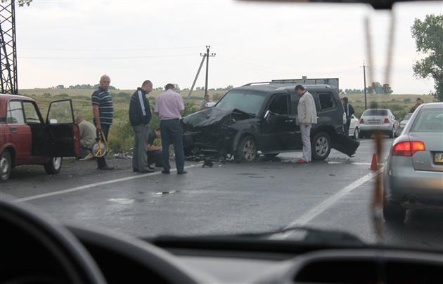 В потрійній аварії біля Зняцева загинув водій