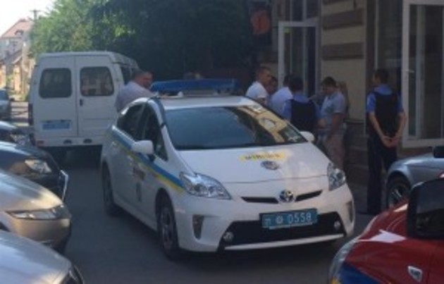 Правоохоронці уже знають хто «відбив» автівку у закарпатки